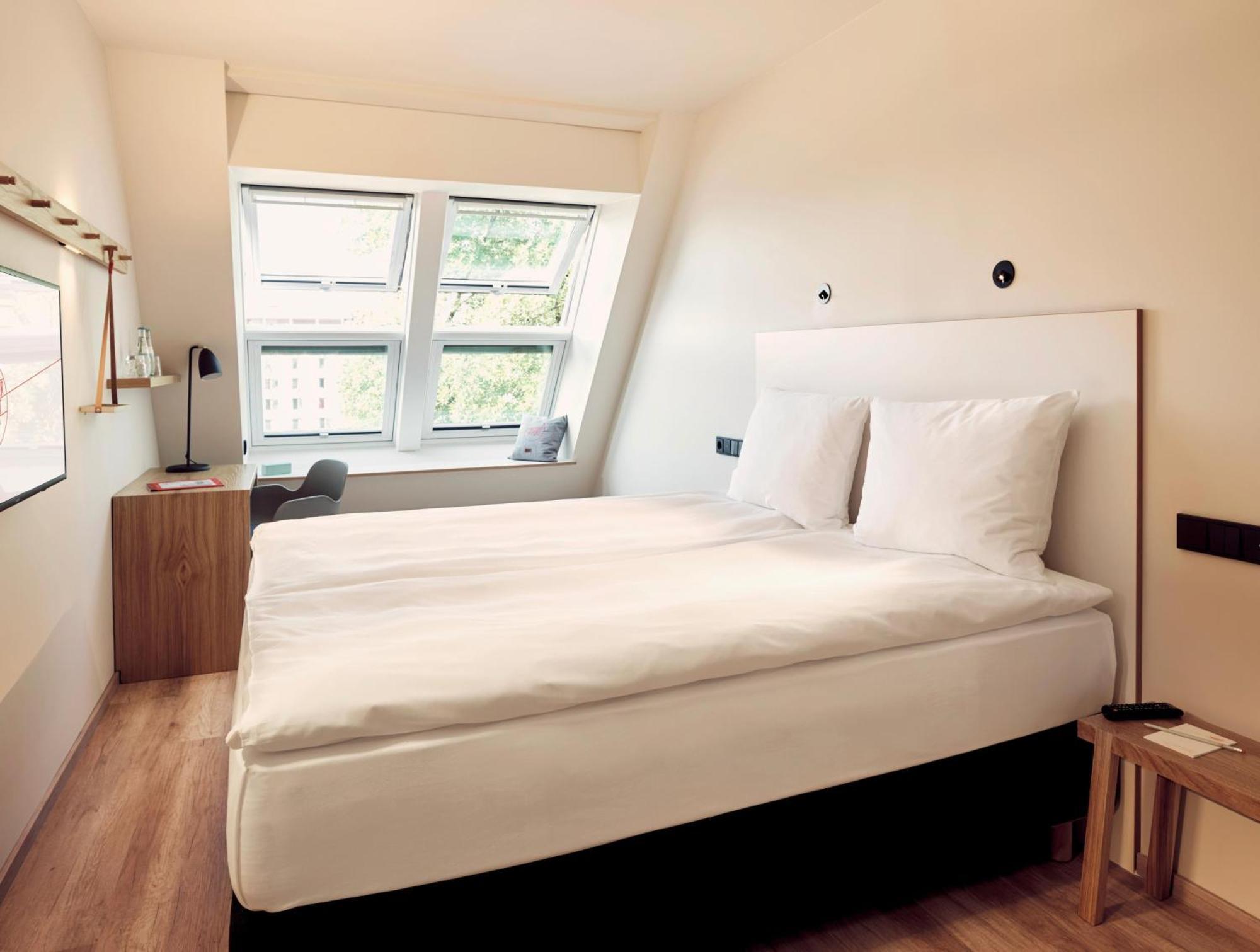 Chambre Double – Vue sur Cour