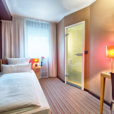 Leonardo Boutique Hotel Munich-3